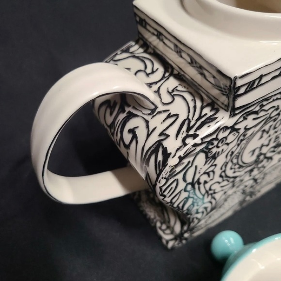 ✨HP✨ NEW VHTF MOLLY HATCH TEAPOT, CREAM/SUGAR BOWL & SPOON SET - Picture 5 of 12